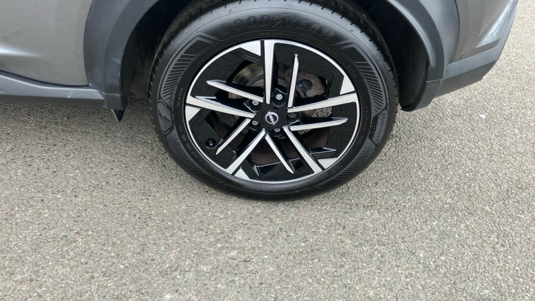 Nissan Juke 1.6 Hybrid N-Connecta 5dr Auto Hybrid Hatchback